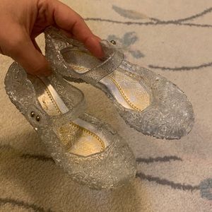 Girls sz. 8 princess clear sparkle jelly princess slippers with Velcro closure
